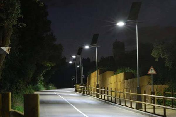 Solar street light